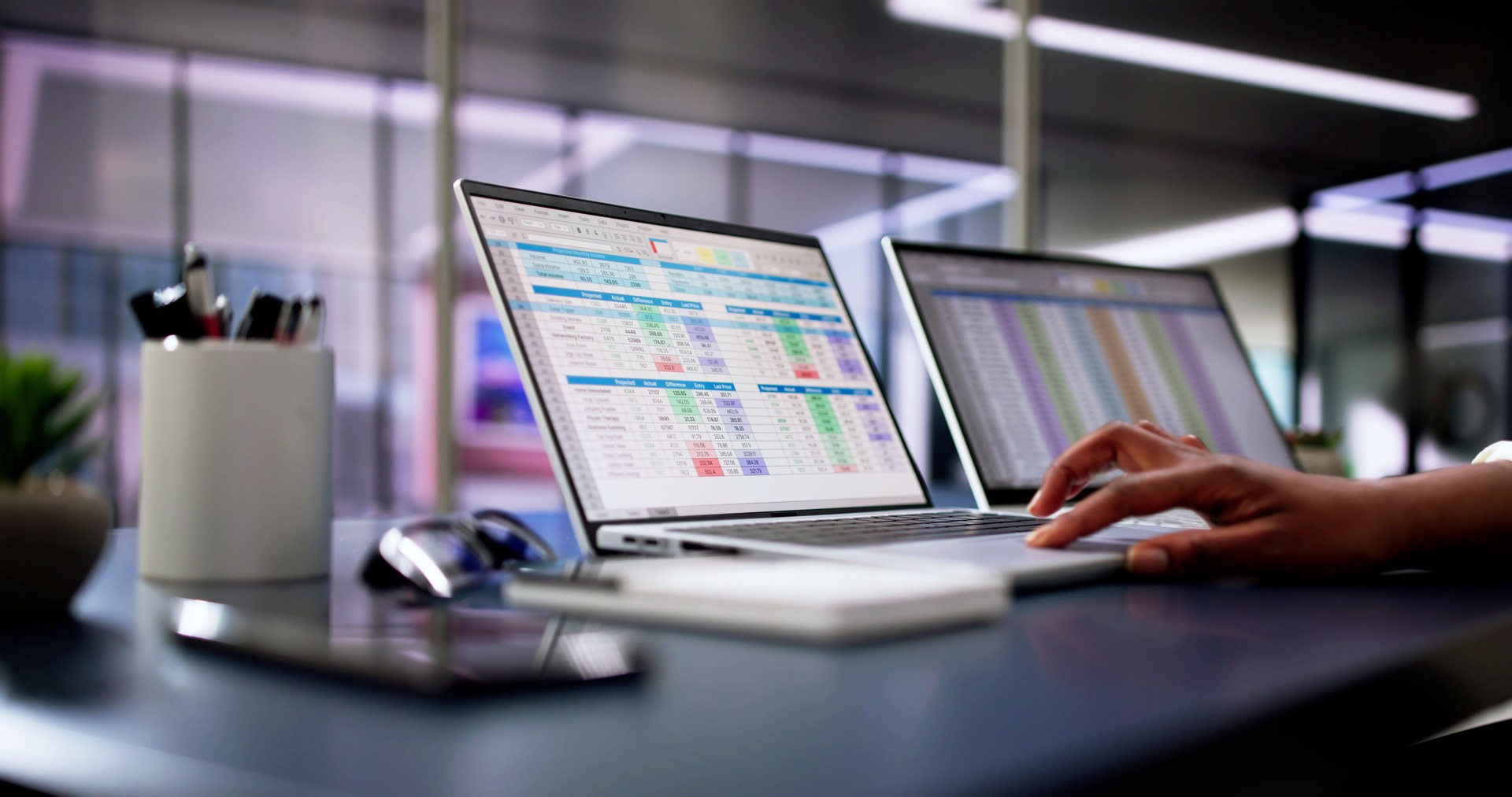 Clean-up and onboarding, monthly closes, visible financial dashboards and tax ready any day